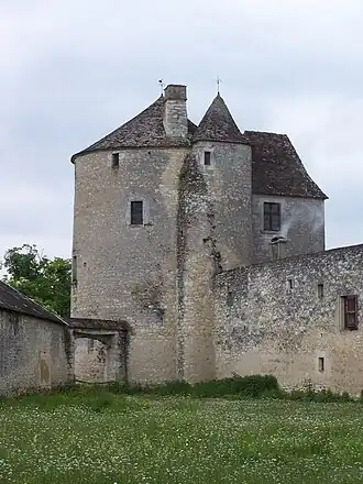 The Tour de Montaigne (Montaigne's tower), where Montaigne's library was located, remains mostly unchanged since the sixteenth century.