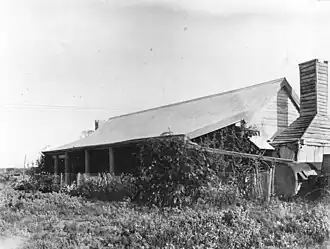 Farmhouse at Mount Enniskillen pastoral station, 1903