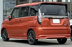 Rear view (pre-facelift)