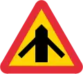 (thick is priority road) Road intersection where drivers of vehicles on connecting roads have a duty to give way 45-degree connection from the left and right
