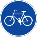 Track for cyclists and mopeds