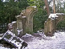 Remnants of a folly ruin in Sydenham Hill Wood[21]