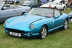 First facelift with a horizontal bar in place of the mesh grille
