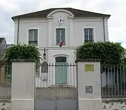 The town hall in Tancrou