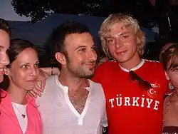 Image 16Tarkan with Hungarian fans