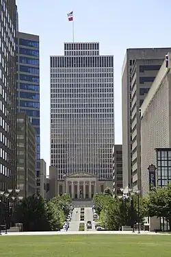 Tennessee_Tower_seen_down_Deaderick_St
