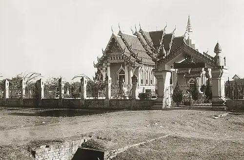 Exterior view of the main temple (1975)