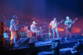 Shannon and the Clams live at Portland, Oregon (Moda Center) 22-Nov-2019. From left to right: Will Sprott, Nate Mahan, Cody Blanchard and Shannon Shaw.