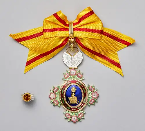 The Order of the Precious Crown, Butterfly (3rd class)