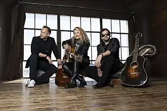 From left to right: Markus Illko, Janet Robin, Rober Luis