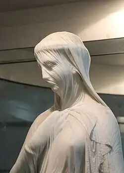 Detail of the statue at the Salar Jung Museum