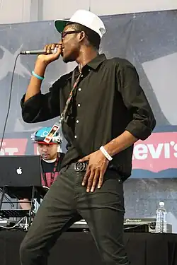 London performing in 2009