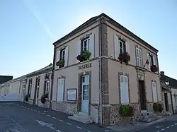 The town hall in Thivars