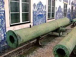 Close up of the gun