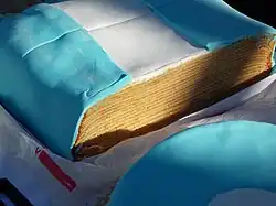Sliced Argentine cake