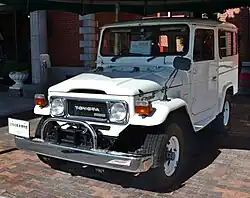 A medium wheelbase BJ46-V Hardtop (1984; JDM)