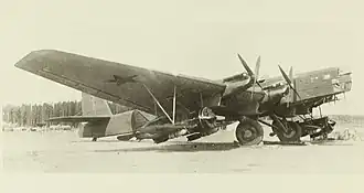 Zveno-SPB of the Black Sea Fleet Air Force: a&nbsp;Tupolev TB-3 4AM-34FRN mothership with two Polikarpov I-16 parasite fighters armed with FAB-250 bombs, a&nbsp;pre–World War&nbsp;II photo