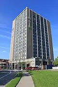 University Towers facing S. Forest