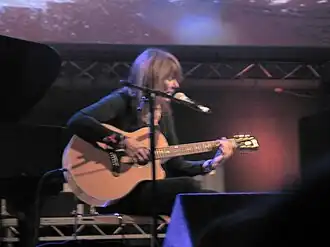 Vashti Bunyan performing