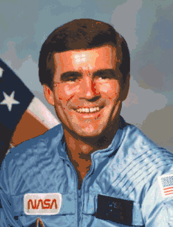 Charles L. Veach (1962), astronaut