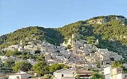 The village of Pesche