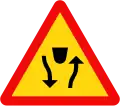 W.235: Beginning of dual carriageway / median strip