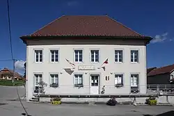 The town hall in Ville-du-Pont