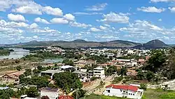 Partial view of Baixo Guandu seen from of the overlook of the Rosário II neighborhood