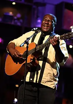 Mahlasela performing in February 2008
