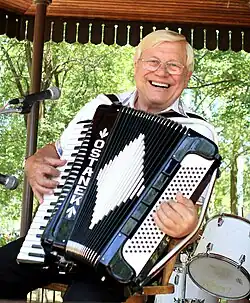 Ostanek performing at Marineland in July 2011