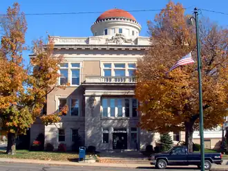 Warren County Courthouse in Williamsport