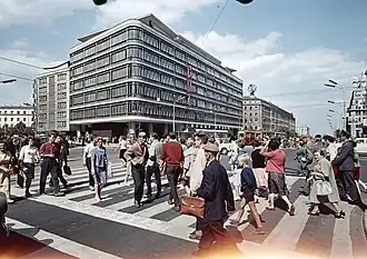 Central Department Store in Warsaw (by Zbigniew Ihnatowicz and Jerzy Romański, 1948–52)