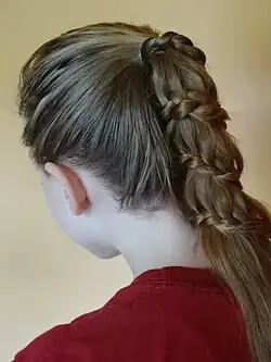 Winding lace braid ponytail