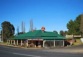 Wombat Hotel, trading continuously since 1877