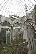 Yeni Valide Camii open air tomb of Emetullah Râbi'a Gülnûş Sultan