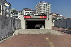 Entrance E