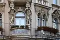 Details of the statues on the hotel's facade