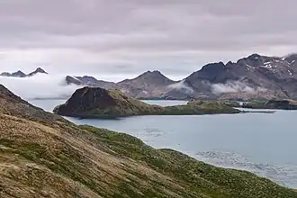 Grass Island (center)