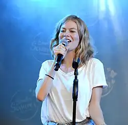 Zoë Straub performing in Korneuburg