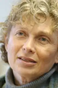 A color photograph of Elizabeth Dore