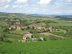 A general view of Ville-sur-Jarnioux