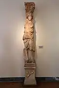 Caryatide Amazone, IIe siècle, Musée national archéologique d'Athènes.