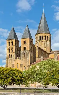 Les tours de la basilique.