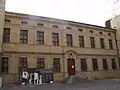 Façade du Musée Granet sur la place Saint-Jean-de-Malte, longée par la rue Cardinale