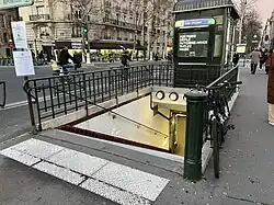 L'accès no&nbsp;1, « Boulevard Morland ».