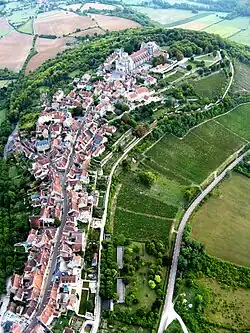 Vue aérienne de Vézelay.