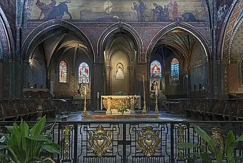 Clôture de sanctuaire.