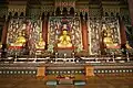 Bouddha de la Triade Vairochana dans le Daejeokgwangjeon (대적광전 비로자나 삼존불).