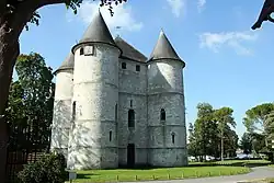 Vernon - le château des Tourelles.