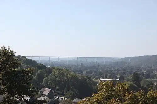 Viaduc de l'A28 aux alentours de Brionne.
